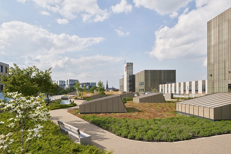 Neubau Hauptfeuerwache Karlsruhe

Architektur:
H III S harder stumpfl schramm
freie architekten Part mbB
Gorch-Fock-Straße 30
70619 Stuttgart
www.harderstumpflschramm.de