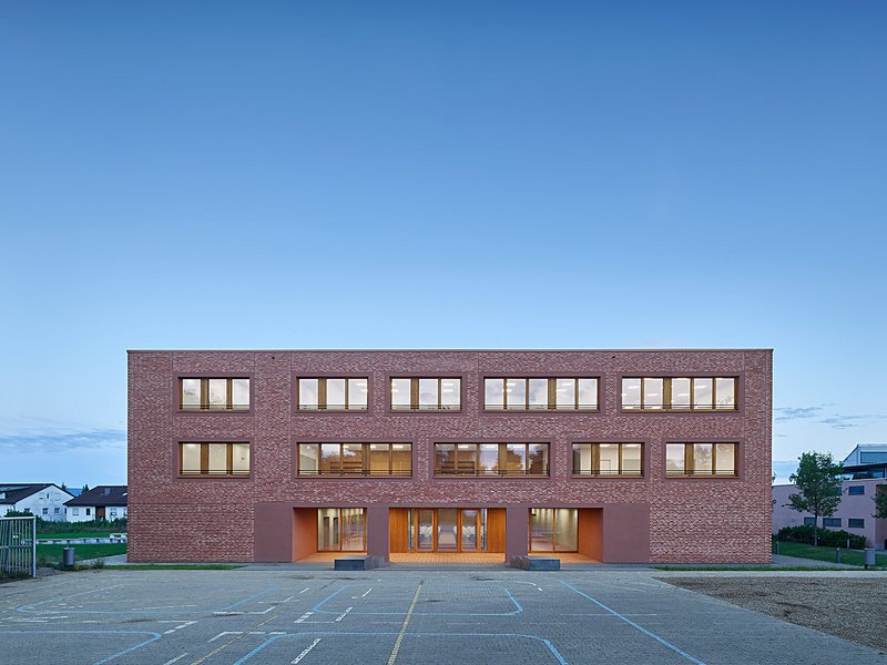DEU, Kusterdingen, Firstwald-Gymnasium, Klumpp+Klumpp Architekten , Fertigstellung: 2015 , DIGITAL 100 MB 8 Bit. - ©Zooey Braun; Veroeffentlichung nur gegen Honorar, Urhebervermerk und Beleg / permission required for reproduction, mention of copyright, c