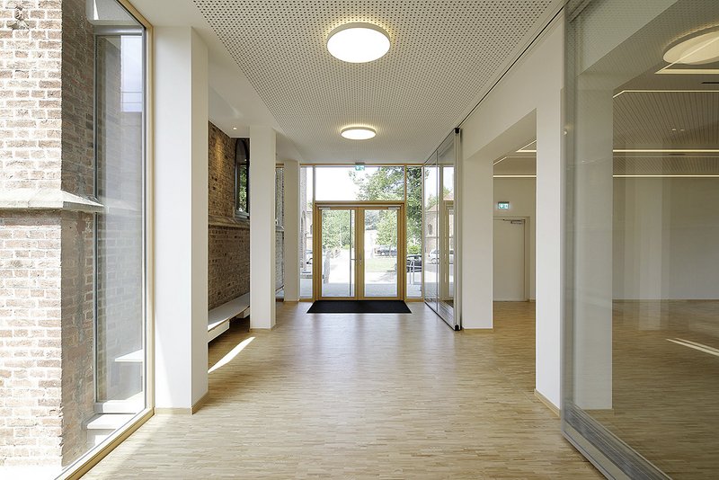 Projekt: Gemeindezentrum Augustin-Bea-Haus
Architekt: Architekt Eberhard Wurst
Ort: D-Reutlingen
Datum: 2017/07