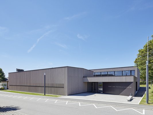 Turn- und Festhalle Aixheim, Umbau und Erweiterung in Holzbauweise