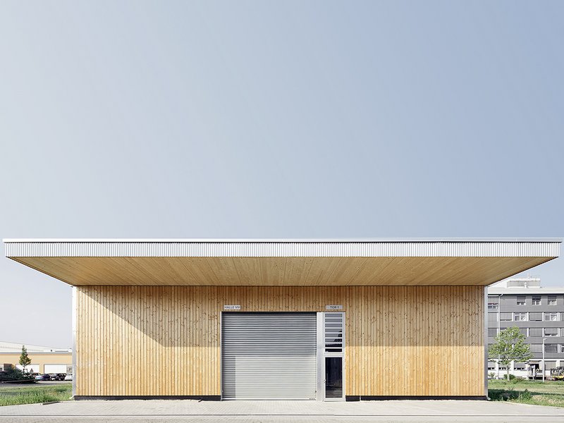 Halle VIII der Bundesanstalt f√ºr Wasserbau; Fertigstellung: 2017; Bauherr und Eigentuemer: Staatliches Hochbauamt Karlsruhe, Bundesbau Baden-W√ºrttemberg, D-76135 Karlsruhe, www.hba-karlsruhe.de; Architekt: Haug Schmidtler Architekten, D-76133 Karl