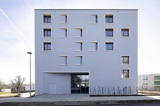 Mehrfamilienhaus mit 17 Wohneinheiten