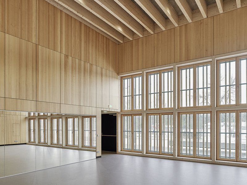 Mehrzweckhalle mit Aktionanlage; Glück + Partner GmbH Freie Architekten BDA