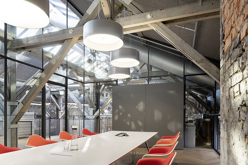 Objektname: Lokschuppen; Objekttyp: Bürogebäude, ehem. Bahnbetriebsgebäude; Standort: Glücksteinallee 41, D-68163 Mannheim; Fertigstellung: September 2018; Bauherr u. Eigentuemer: K Quadrat GbR, D-68219 Mannheim; Nutzer: Jarcke Architekten, D-68163 Ma