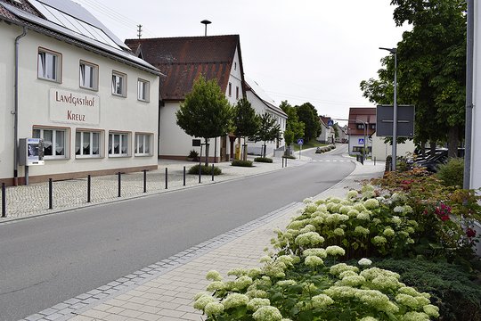 Neugestaltung der Ortsdurchfahrt und Ortsmitte