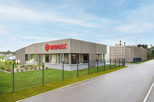 Verwaltung in der Kiste – Verwaltungsgebäude BROPACK