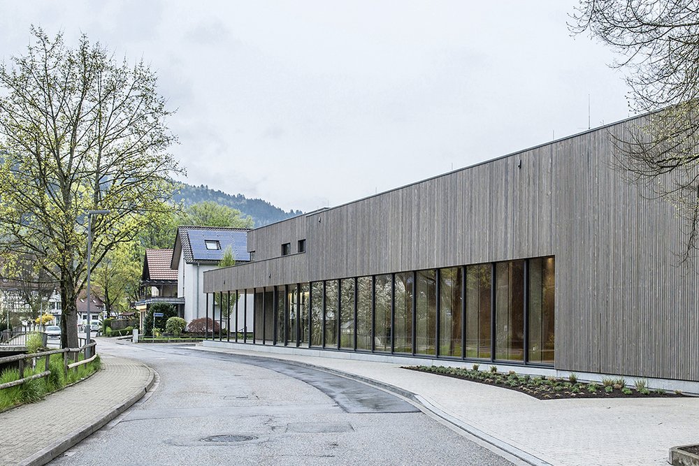 Prämiert beim Beispielhaften Bauen: Katholisches Gemeindezentrum St. Sebastian, Haslach i. Kinzigtal | harter + kanzler & partner, Architekten PartGmbB, Freiburg | Bauleitung: Willi Vollmer | Foto: Olaf Herzog