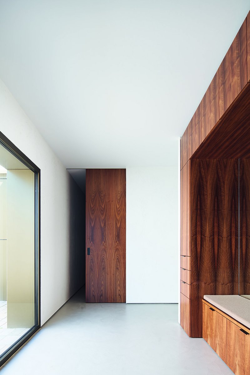 Neubau Whs Klumpp

Architektur:
Henecka Architekten
Hoheneggerstr. 6
76646 Bruchsal
www.he-ar.de