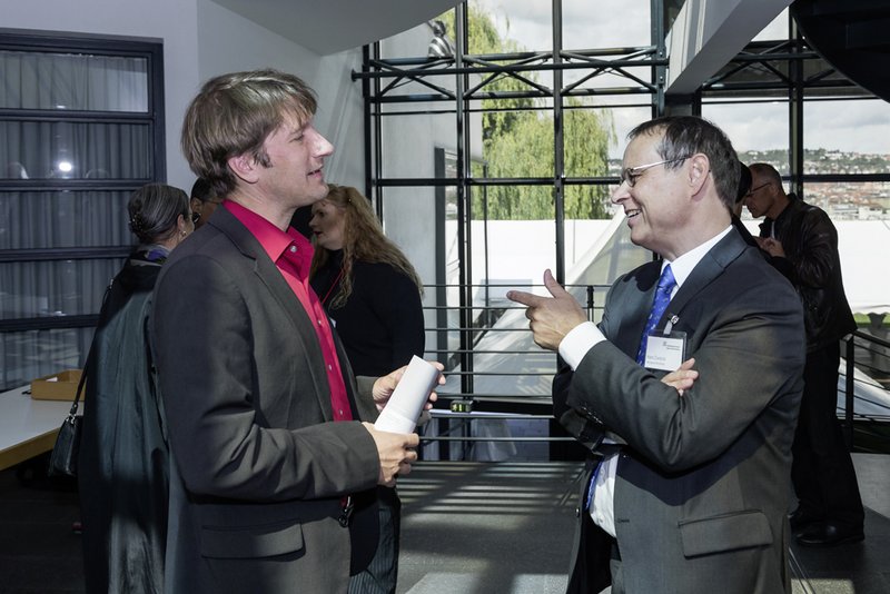 09 AKBW 14 06 05 0086 k1 web