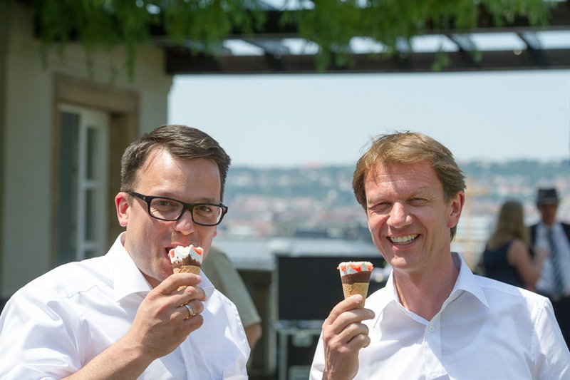 AKBW 13 07 08 1516 k1 web s