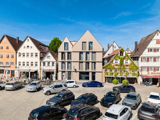 Wohn- und Geschäftshaus am Marktplatz