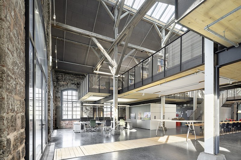 Objektname: Lokschuppen; Objekttyp: Bürogebäude, ehem. Bahnbetriebsgebäude; Standort: Glücksteinallee 41, D-68163 Mannheim; Fertigstellung: September 2018; Bauherr u. Eigentuemer: K Quadrat GbR, D-68219 Mannheim; Nutzer: Jarcke Architekten, D-68163 Ma