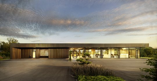 Verwaltungs- und Logistikgebäude Mäder Office GmbH