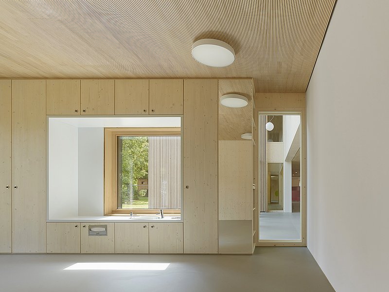 DEU, Ditzingen, Kinderhaus Schloss Ditzingen, Walter Huber Architekten , Fertigstellung: 2013 , DIGITAL 100 MB 8 Bit. - ©Zooey Braun; Veroeffentlichung nur gegen Honorar, Urhebervermerk und Beleg / permission required for reproduction, mention of copyrig