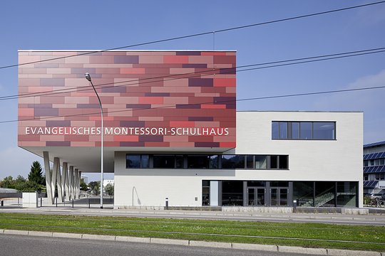 Evangelisches Montessori-Schulhaus, 1. BA: Realschule mit Sporthalle und Mensa