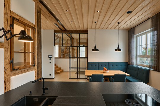 Sanierung und Umnutzung Schlosserei zu Wohnloft