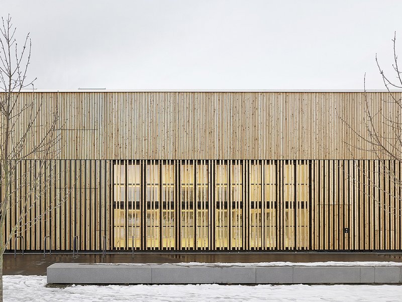 Mehrzweckhalle mit Aktionanlage; Glück + Partner GmbH Freie Architekten BDA