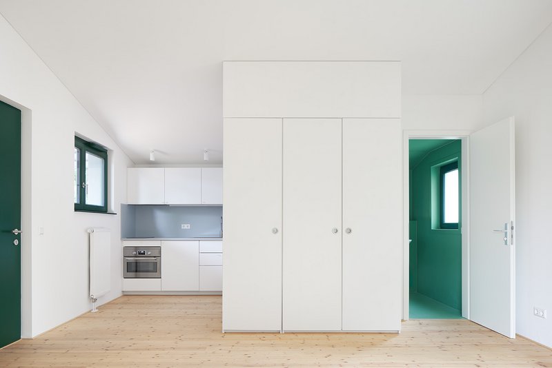 Garagenaufstockung Heilbronner Straße 5a, 9a und 13a

Architektur:
Falk Schneemann Architektur
Durlacher Allee 32
76131 Karlsruhe
www.falk-schneemann.de