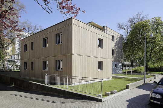 Neubau eines nicht unterkellerten Wohngebäudes mit 4 Wohneinheiten in Holzmodulbauweise