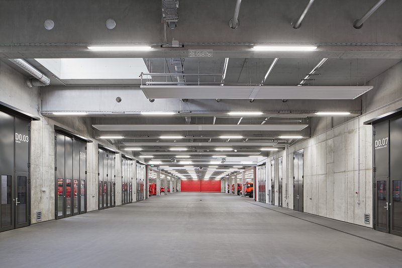 Neubau Hauptfeuerwache Karlsruhe

Architektur:
H III S harder stumpfl schramm
freie architekten Part mbB
Gorch-Fock-Straße 30
70619 Stuttgart
www.harderstumpflschramm.de