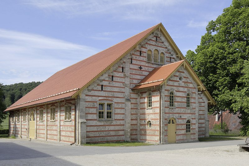 Projekt: Haupt- und Landgestüt Marbach-Alte Reithalle
Architekt: ew Architekten / Architekt Eberhard Wurst
Ort: D-Gomadingen-Marbach
Datum: 2020/06