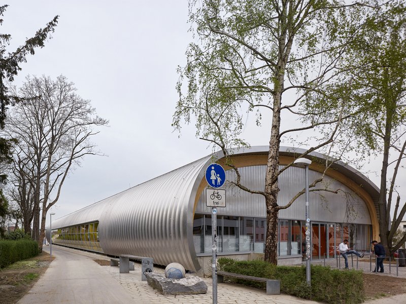 Einhausung Skaterparkanlage am Pragfriedhof