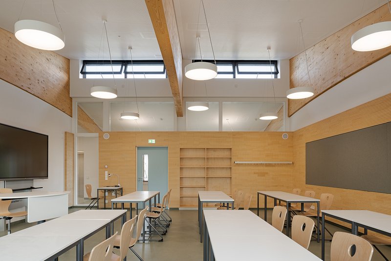 Objektname: Burghardt-Gymnasium, Neubau Selbstlernzentrum und Sanierung Schulgebaeude, 1. u. 2. Bauabschnitt; Objekttyp: Schulgebaeude; Standort: St.-Rochus-Strasse 5, D-74722 Buchen (Odenwald); Fertigstellung: 1. u. 2. BA: Herbst 2023; Bauherr u. Eigentu