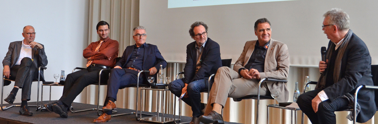 v.l. Martin Seebauer, BM Adrian Schlenker, BM Klaus-Peter Waldenberger, Christof Luz, BM Thomas Hölsch, Prof. Franz Pesch