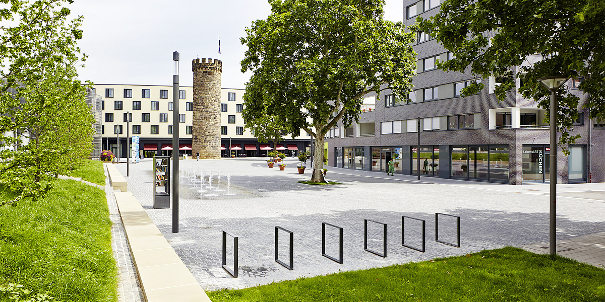 Christina Kratzenberg, Finkenweg 1, 73760 Ostfildern, Tel. 0711-6336943, mail: info@christina-kratzenberg.de; Veroeffentlichung nur gegen Honorar, Urhebervermerk und Beleg / permission required for reproduction, mention of copyright, complimentary copy,