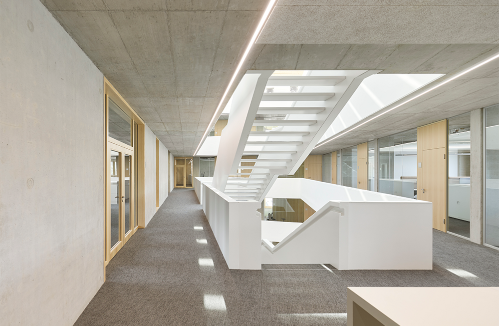 Prämiert beim Beispielhaften Bauen Ludwigsburg 2025: Büro- und Produktionsgebäude, Marbach | architekturbüro Freivogel Mayer Architekten GmbH, Ludwigsburg/Pforzheim  | Foto: Dietmar Strauß