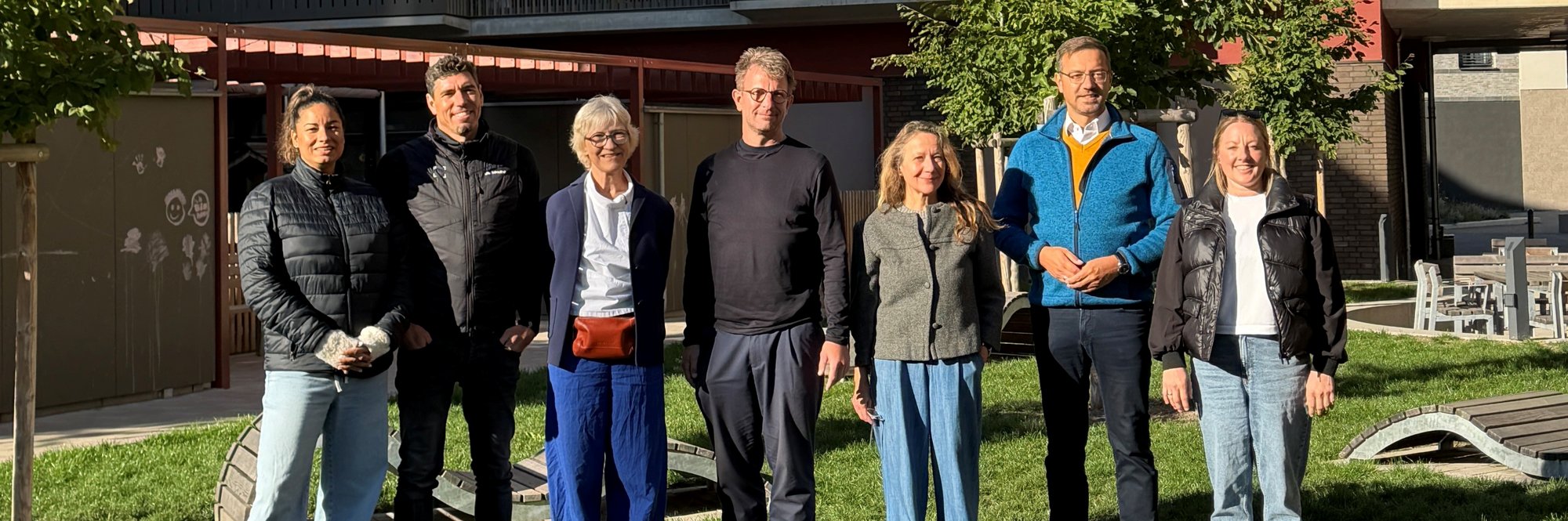 v.l.: Eva Reuter, Sascha Deißler, Prof. Susanne Dürr (Juryvorsitzende), Prof. Mario Flammann, Elke Hagmann, Markus Häußler (Bürgermeister Illerkirchberg), Stephanie Harbusch  | Foto: AKBW