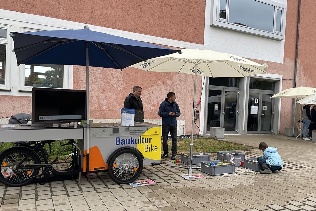 Das BaukulturBike als Treffpunkt