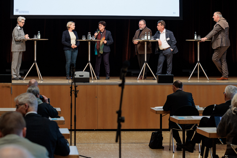 Podiumsdiskussion_JPF_251128_2117.png