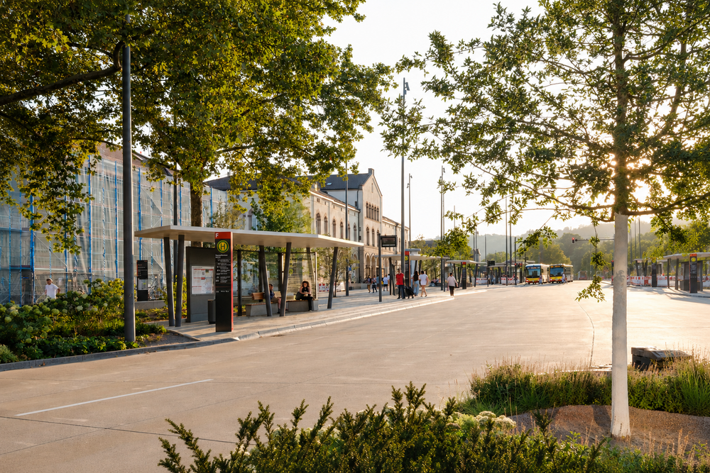 Prämiert beim Beispielhaften Bauen: ZOB und Seeterrasse, Tübingen | bhm Planungsgesellschaft mbH, Bruchsal; Projektleit: Prof. Sigurd K. Henne †, Christian Wild, Max Hansen, Andreas Schenk | mit: Breinlinger Ingenieure, Tuttlingen; vogtpartner - lichtgestaltende ingenieure, Winterthur; Braun Engels Gestaltung, Ulm | Foto: Max Hansen