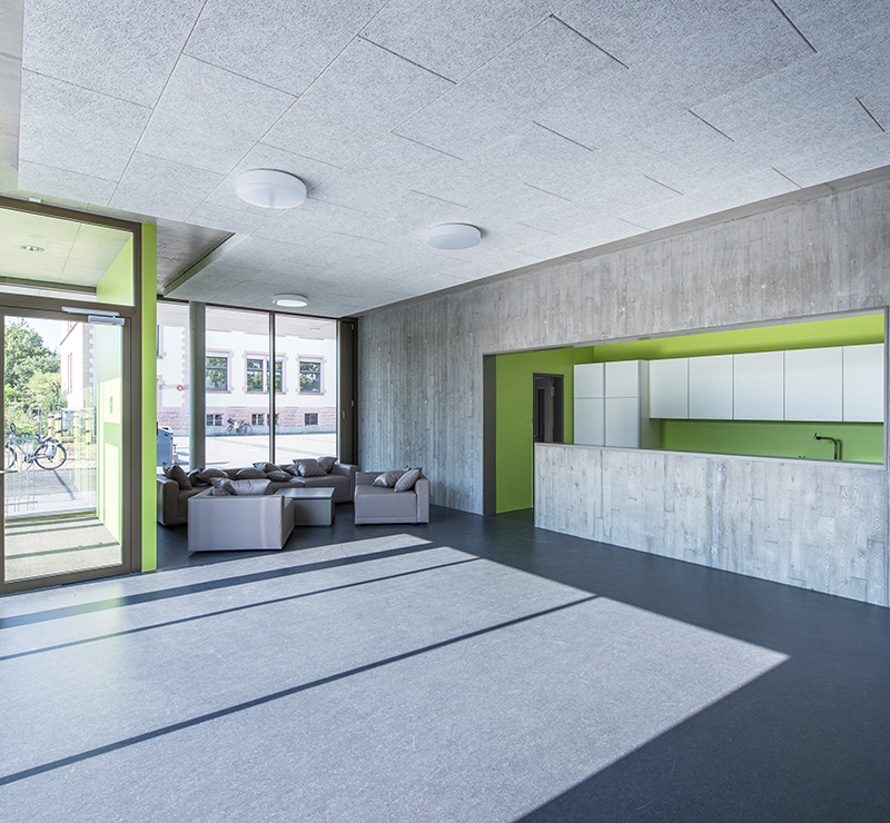Prämiert beim Beispielhaften Bauen: Turnhalle Lörrach-Tumringen | Architektur: K9 Architekten, Freiburg und Architekturbüro Herzog GmbH, Lörrach | Foto: Olaf Herzog
