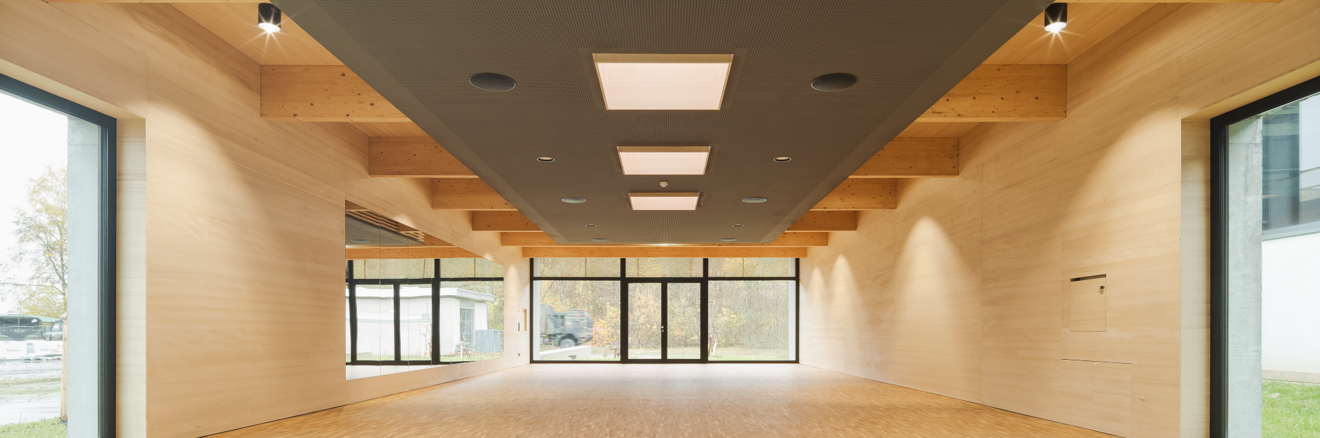 Prämiert beim Beispielhaften Bauen Neckar-Odenwald-Kreis 2024: Der Konditionsraum der Nibelungenkaserne, Walldürn | architekturbüro KLÄRLE, Rolf Klärle Freier Architekt BDA, Bad Mergentheim  | Foto: architekturbüro KLÄRLE