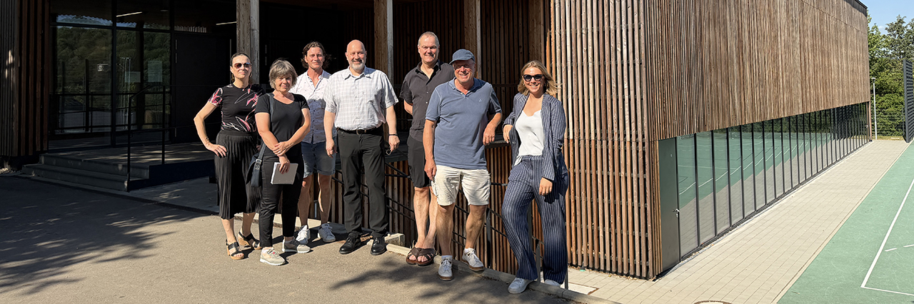 v.l.: Mirjam Schnapper (Juryvorsitzende), Martina Schäfer, Manuel Knapp, Mario Weisbrich, Christian Schmutz, Stefan Fromm, Charis Nichtern  | Foto: AKBW