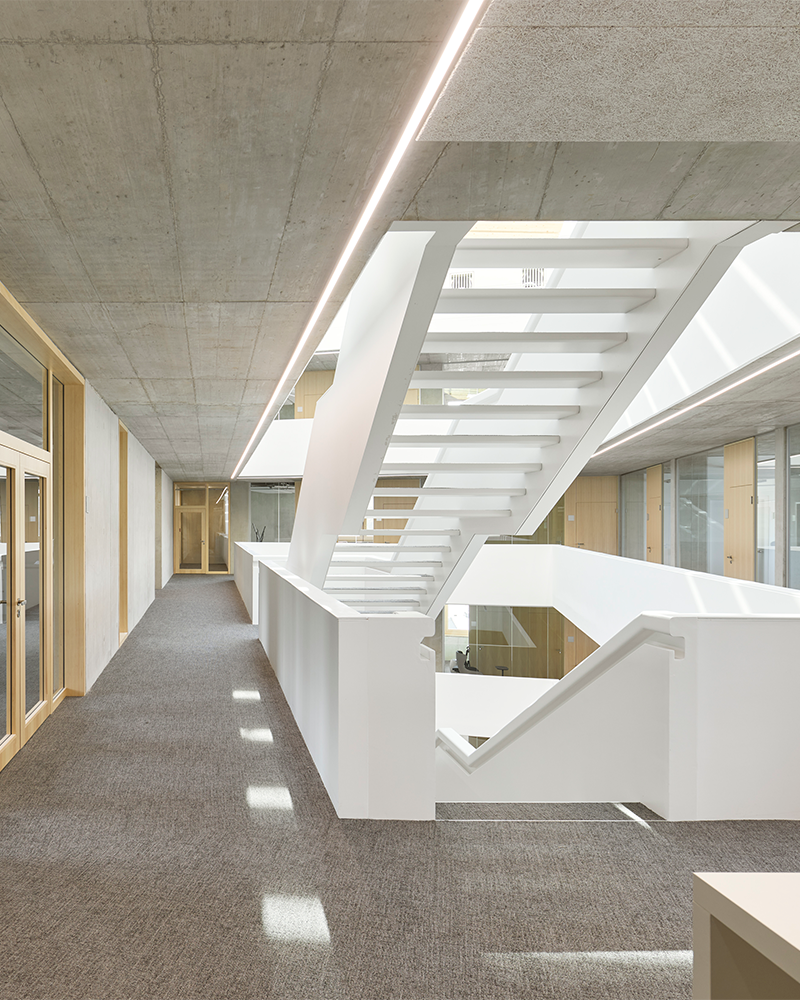 Prämiert beim Beispielhaften Bauen Ludwigsburg 2025: Büro- und Produktionsgebäude, Marbach | architekturbüro Freivogel Mayer Architekten GmbH, Ludwigsburg/Pforzheim  | Foto: Dietmar Strauß